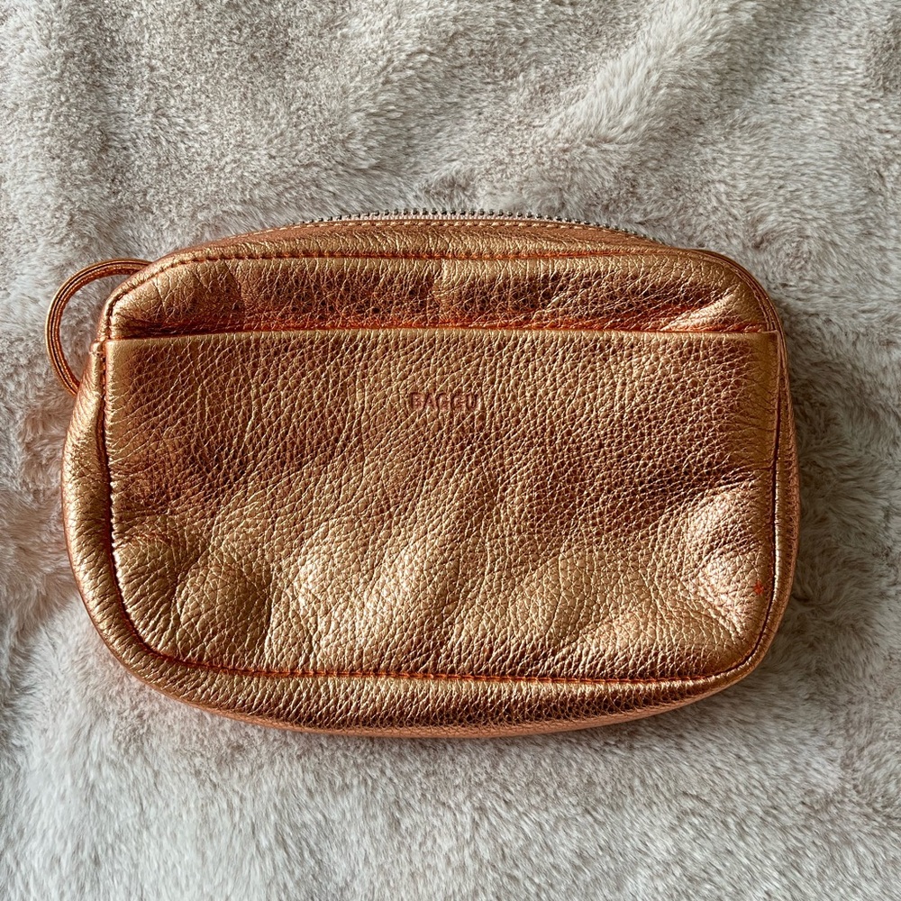 BAGGU Metallic Copper Crossbody Pouch